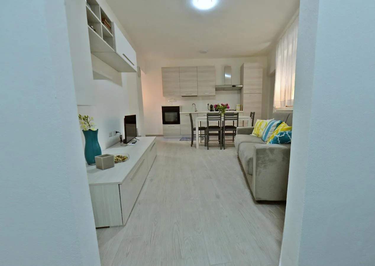 Villa Casa Carma à Porto Ceresio 0*,