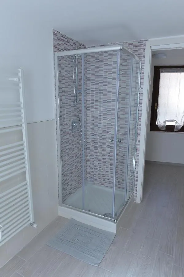 Ferienhaus Villa Casa Carma Porto Ceresio Italien